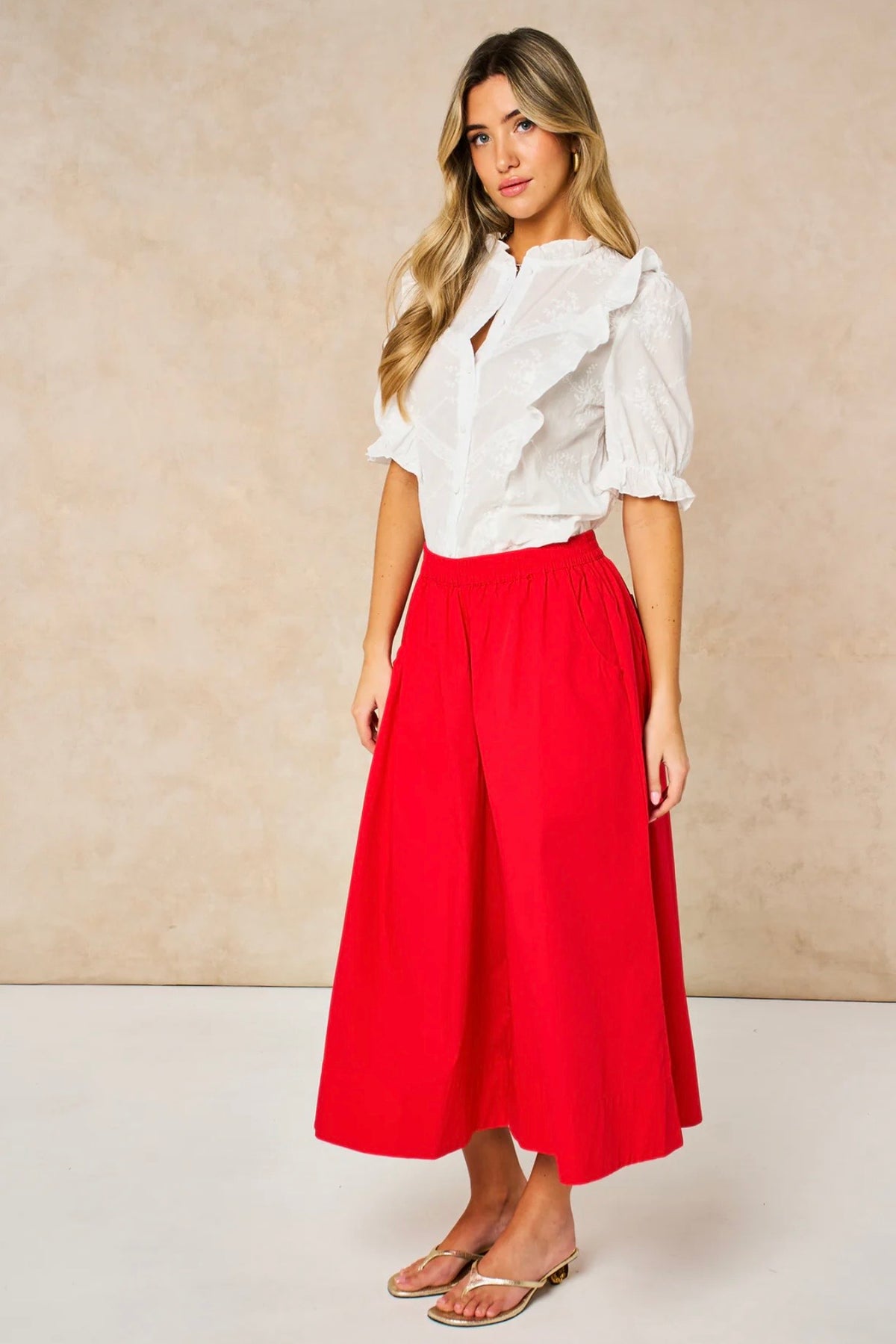 Cropped Wide Leg Cotton Trousers in Red